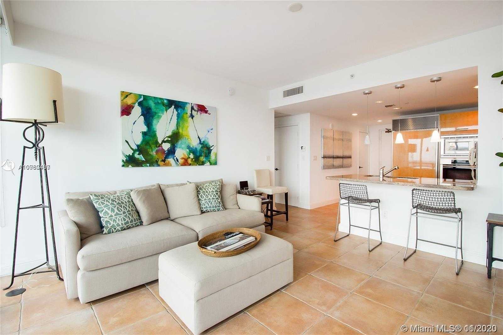 Small Image of 6799 COLLINS AVE #1501, Miami Beach Number 4