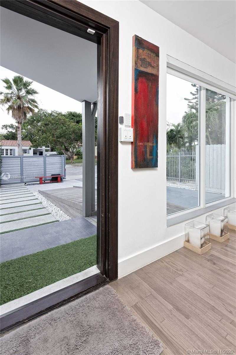 Small Image of 665 NORTH EAST 72ND TER, Miami Number 9