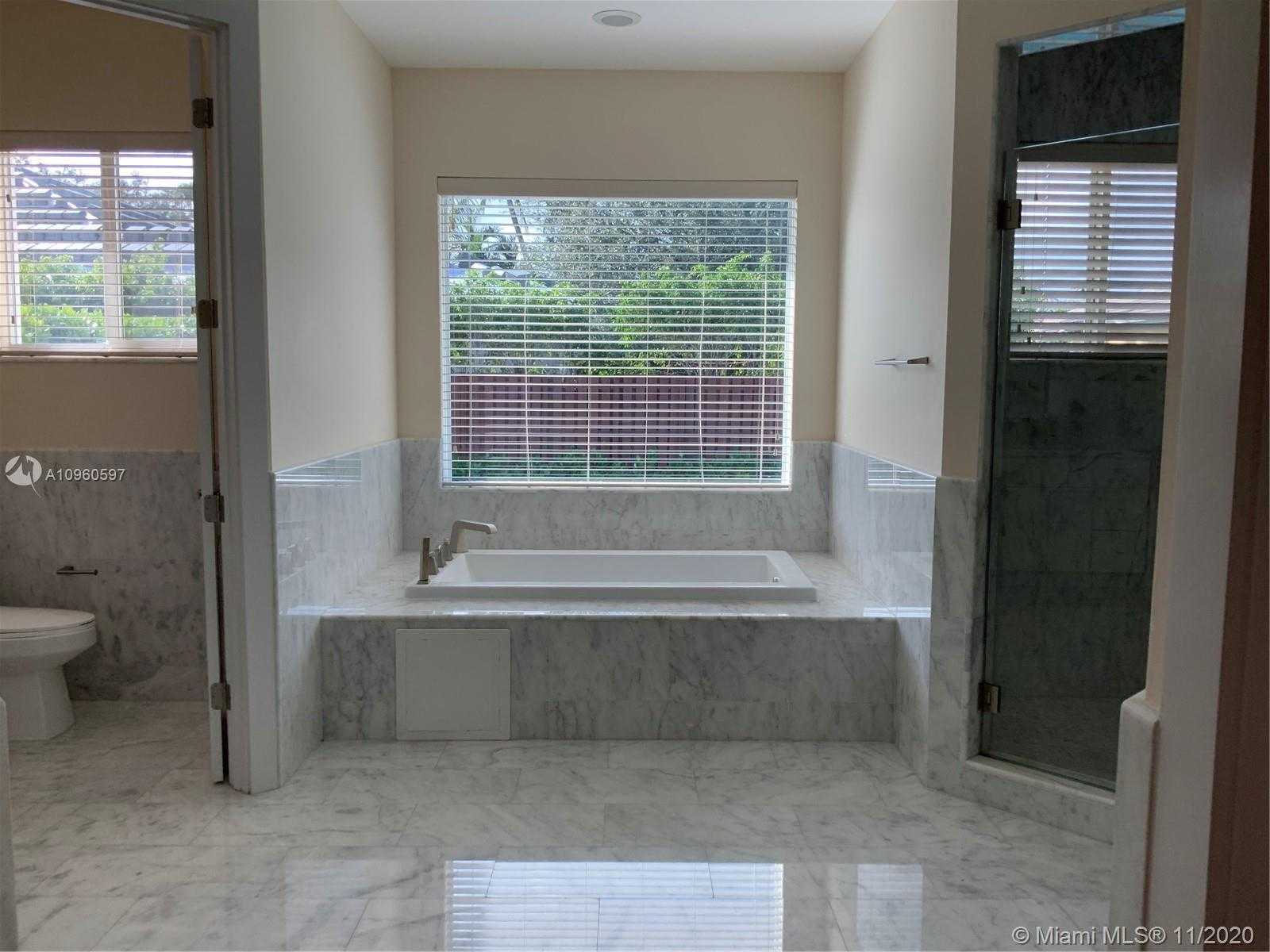 Small Image of 12308 SOUTH WEST 94TH PL, Miami Number 31