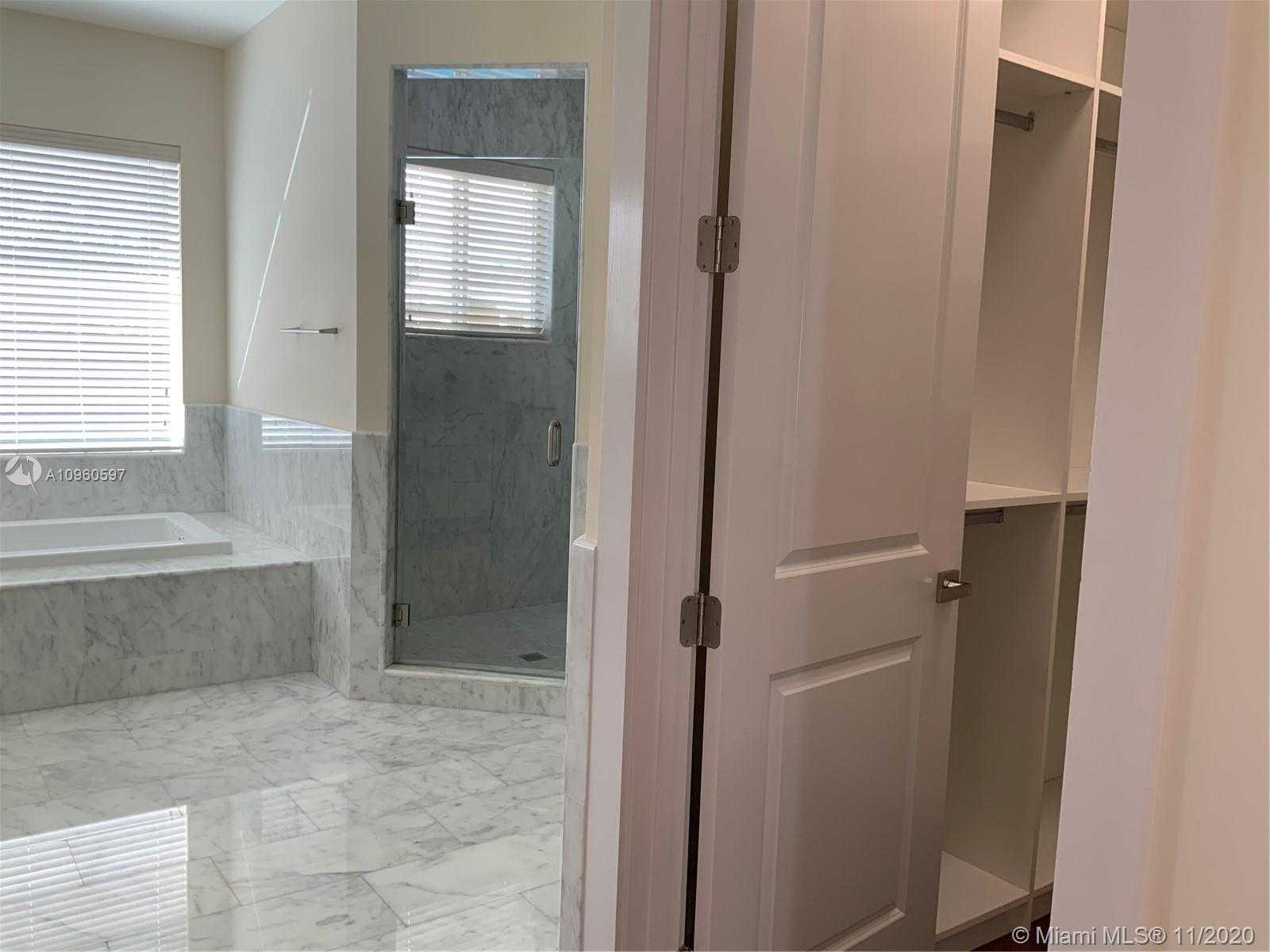 Small Image of 12308 SOUTH WEST 94TH PL, Miami Number 34