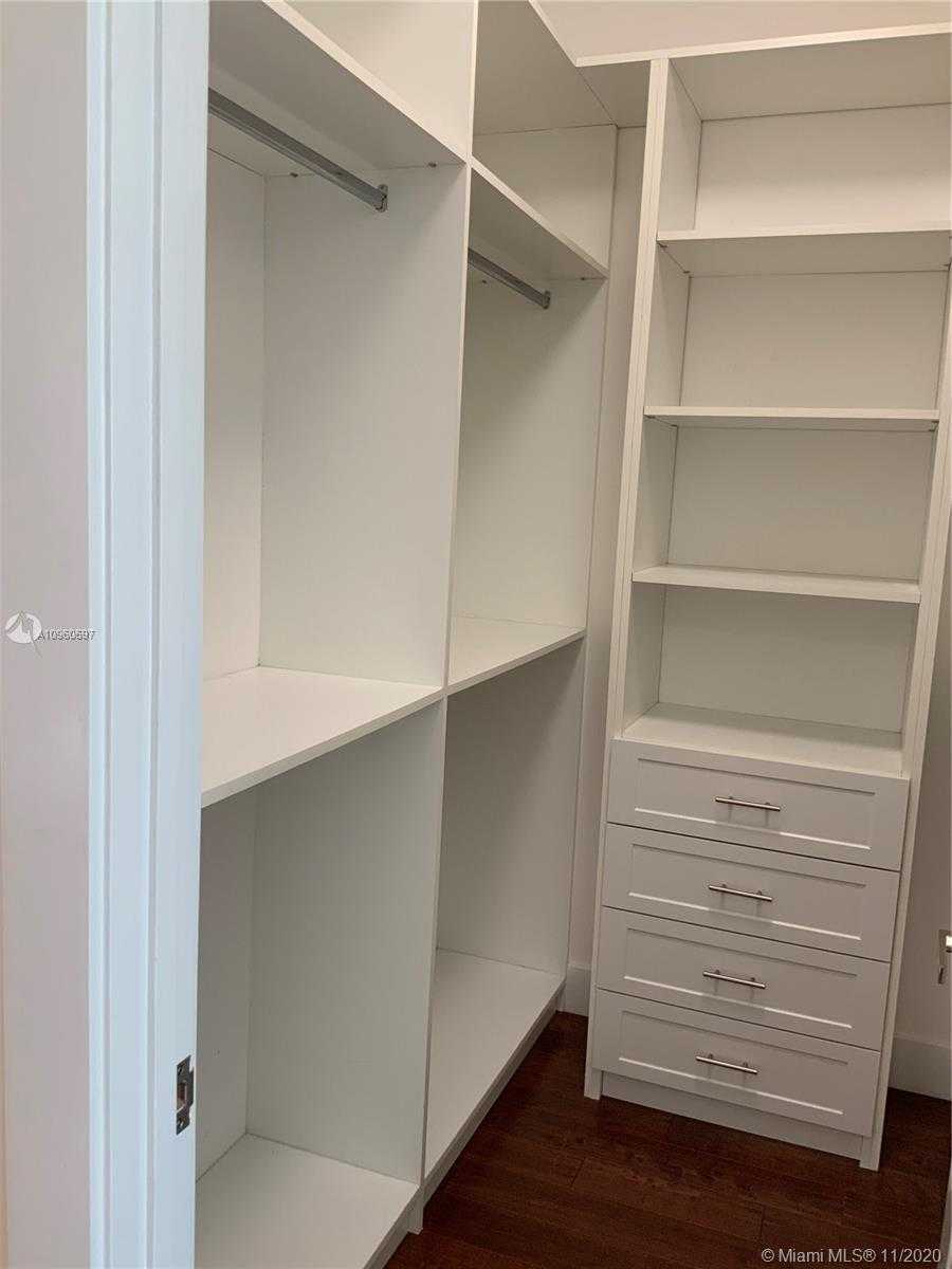 Small Image of 12308 SOUTH WEST 94TH PL, Miami Number 35