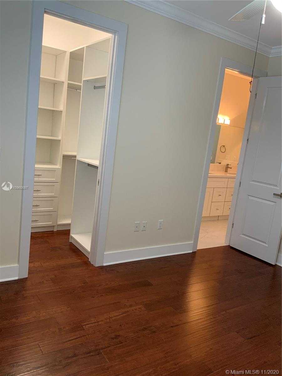 Small Image of 12308 SOUTH WEST 94TH PL, Miami Number 37