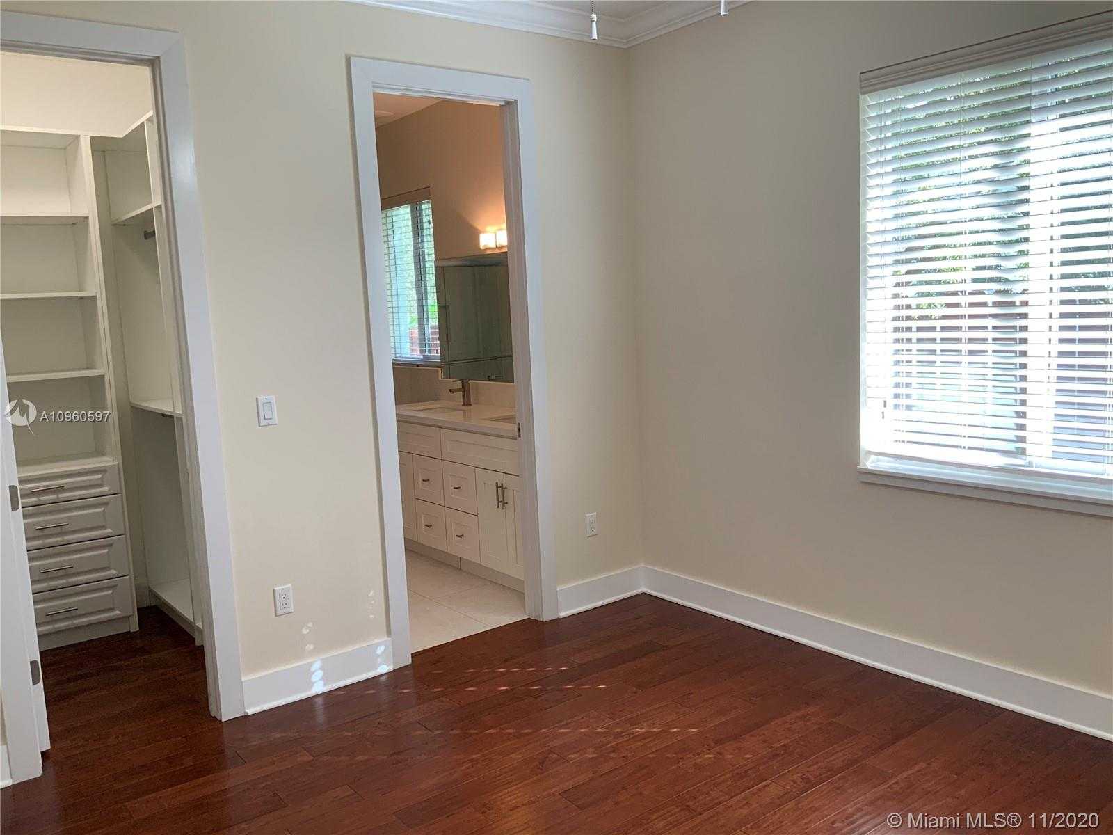 Small Image of 12308 SOUTH WEST 94TH PL, Miami Number 38