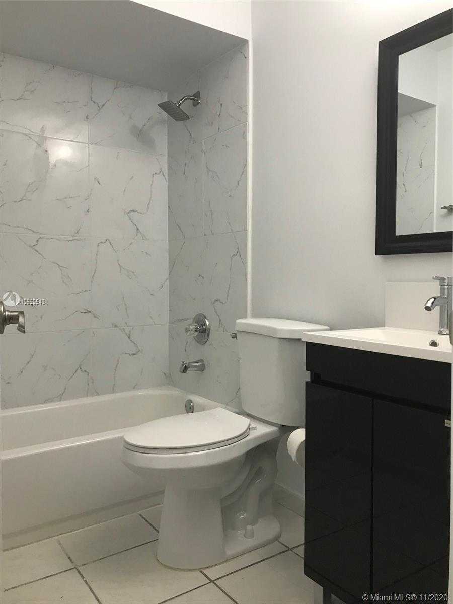 Small Image of 5318 SOUTH WEST 141ST AVE, Miami Number 11