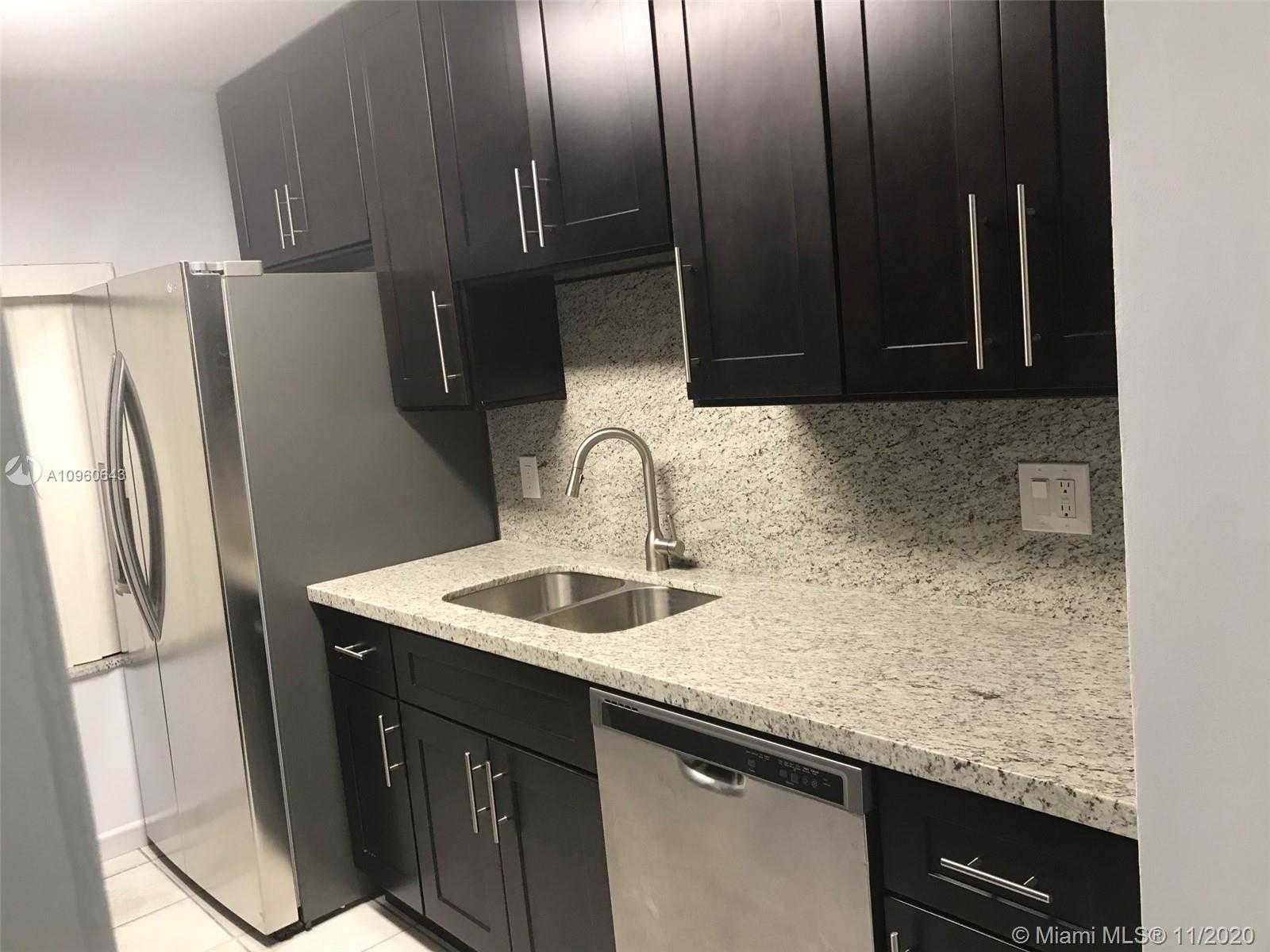 Small Image of 5318 SOUTH WEST 141ST AVE, Miami Number 4