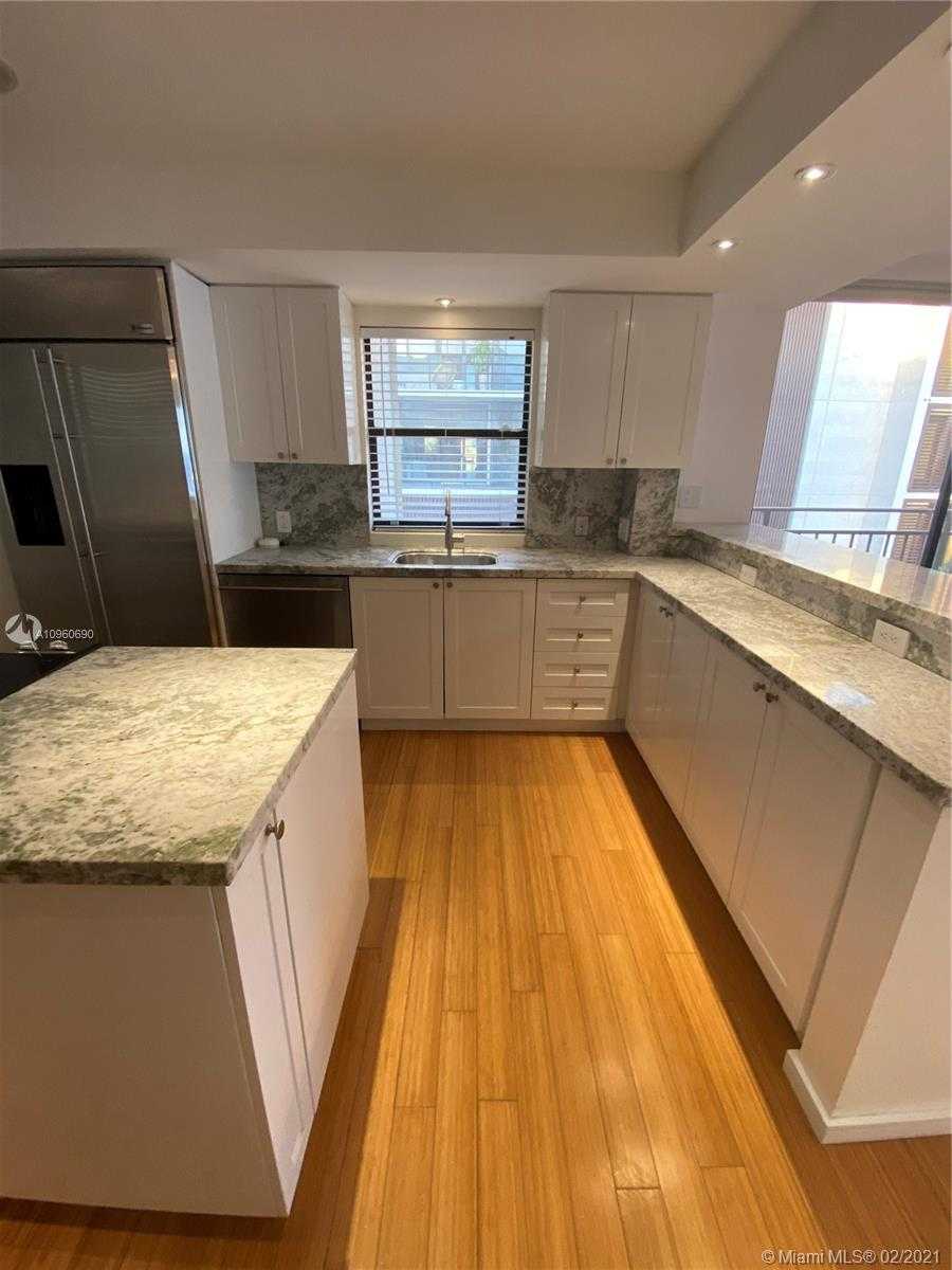 Small Image of 1632 SOUTH BAYSHORE CT #501, Miami Number 10