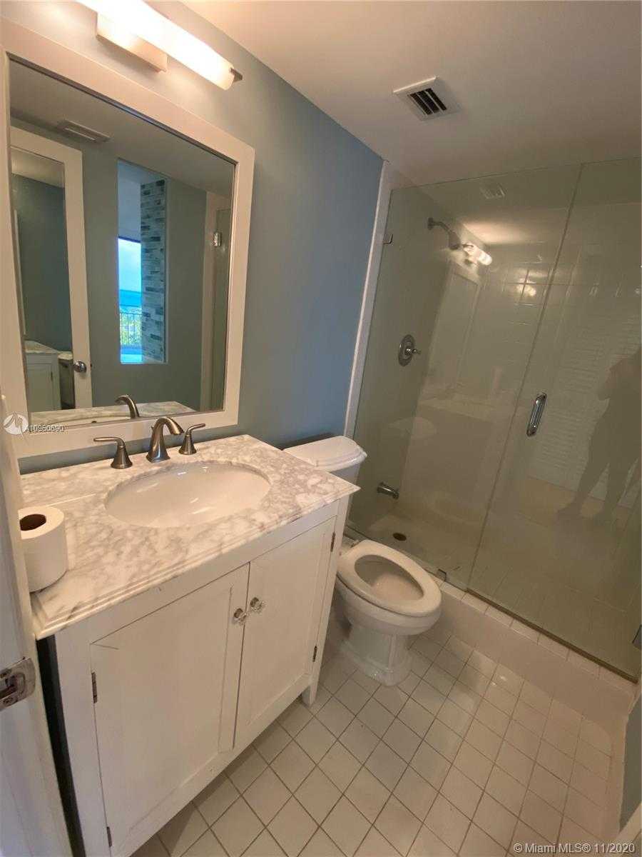 Small Image of 1632 SOUTH BAYSHORE CT #501, Miami Number 18