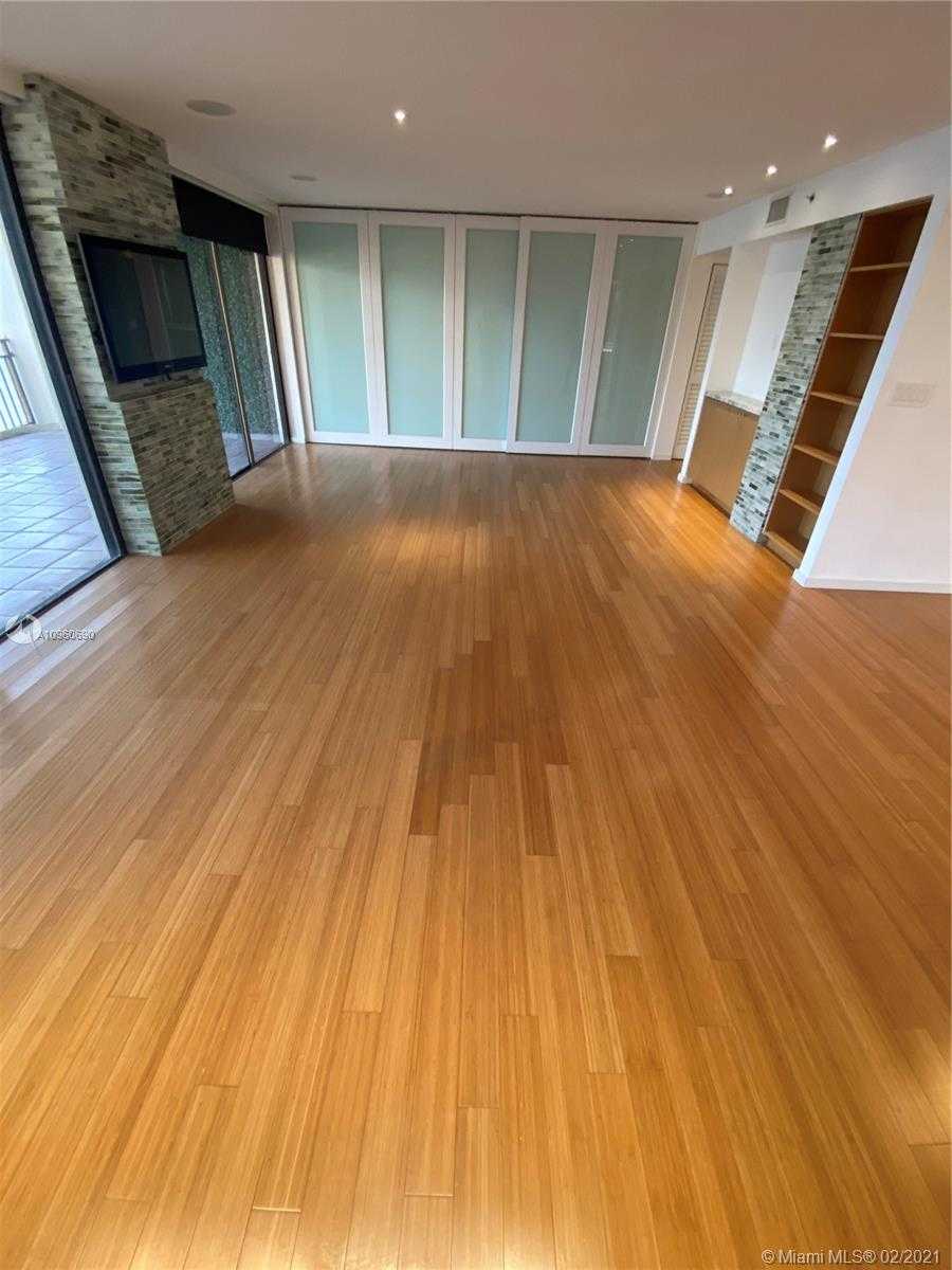 Small Image of 1632 SOUTH BAYSHORE CT #501, Miami Number 22