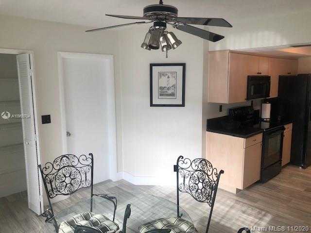 Small Image of 5101 SOUTH WEST 7TH ST #5101, Margate Number 4