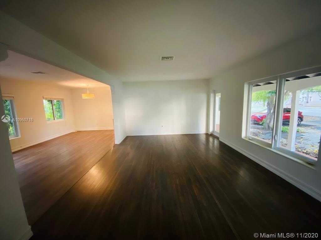 Small Image of 800 ANDALUSIA AVE, Coral Gables Number 4