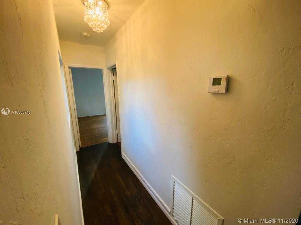 Small Image of 800 ANDALUSIA AVE, Coral Gables Number 5