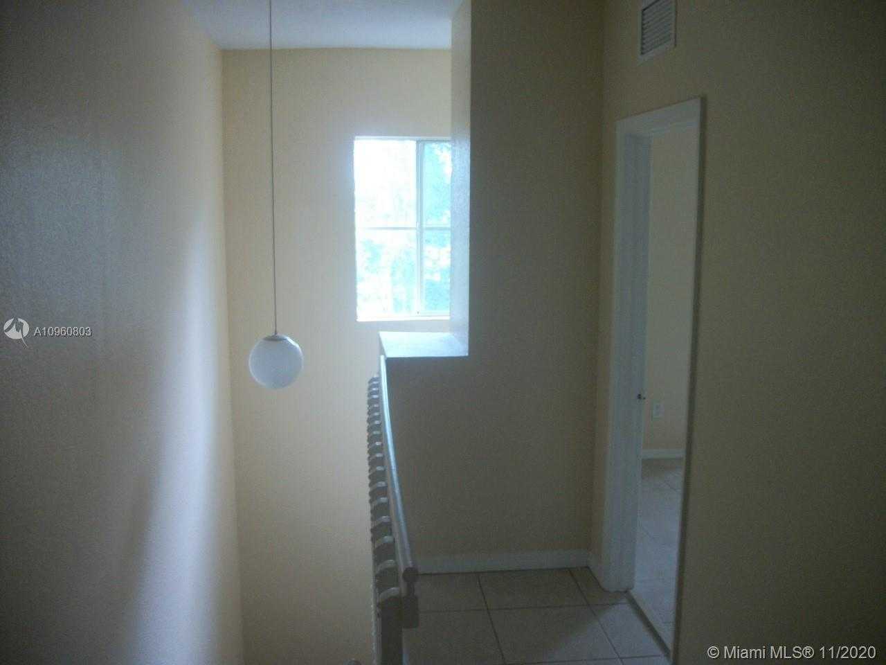 Small Image of 1489 SOUTH WEST 1 ST #., Homestead Number 26