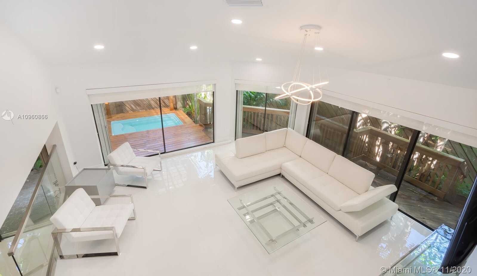 Small Image of 2575 TIGERTAIL AVE, Coconut Grove Number 10