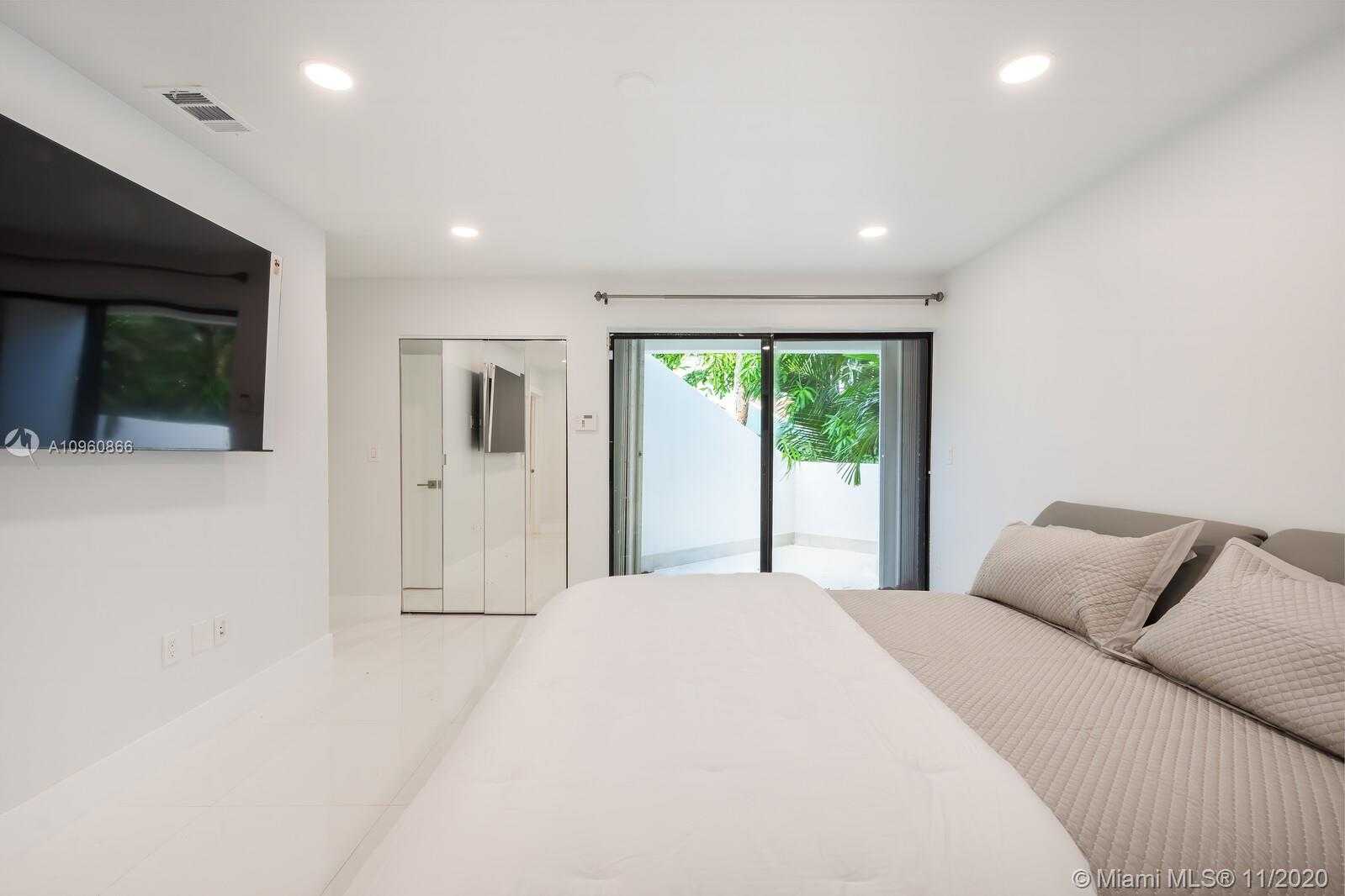 Small Image of 2575 TIGERTAIL AVE, Coconut Grove Number 18