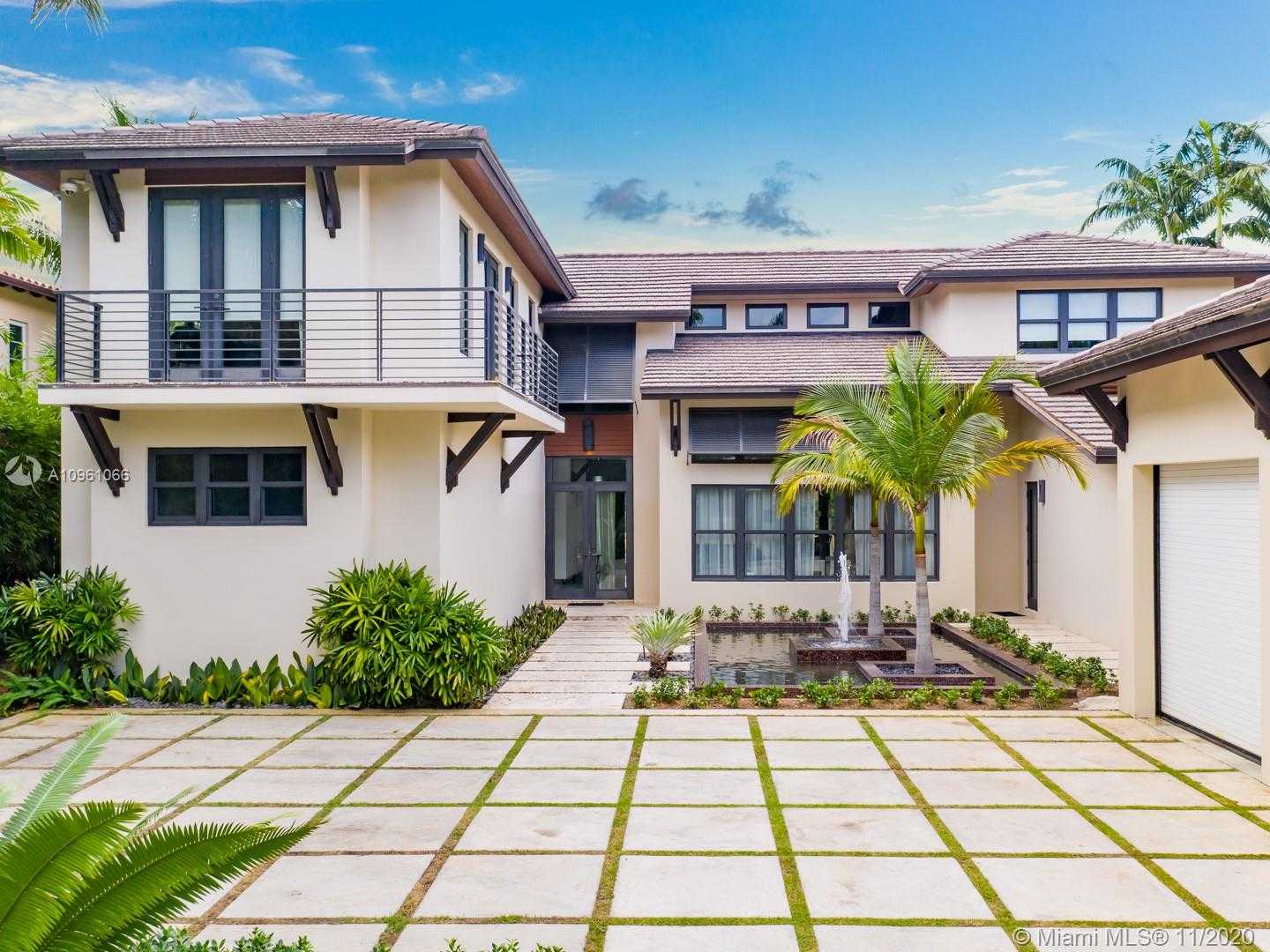Small Image of 4241 PALM LN, Miami Number 12