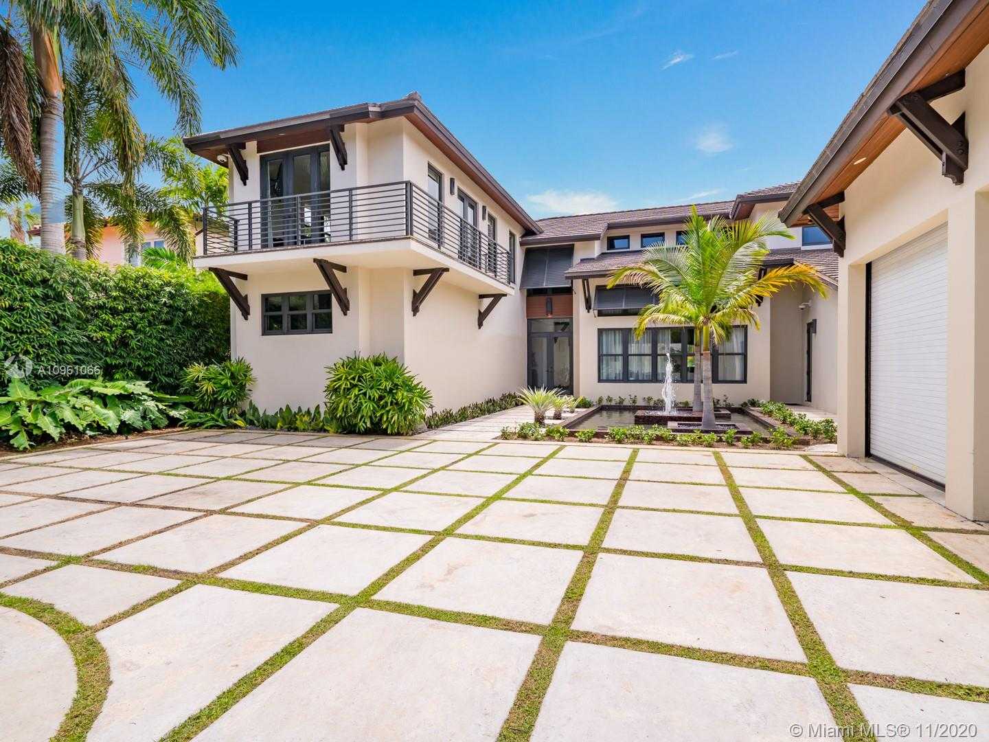 Small Image of 4241 PALM LN, Miami Number 14