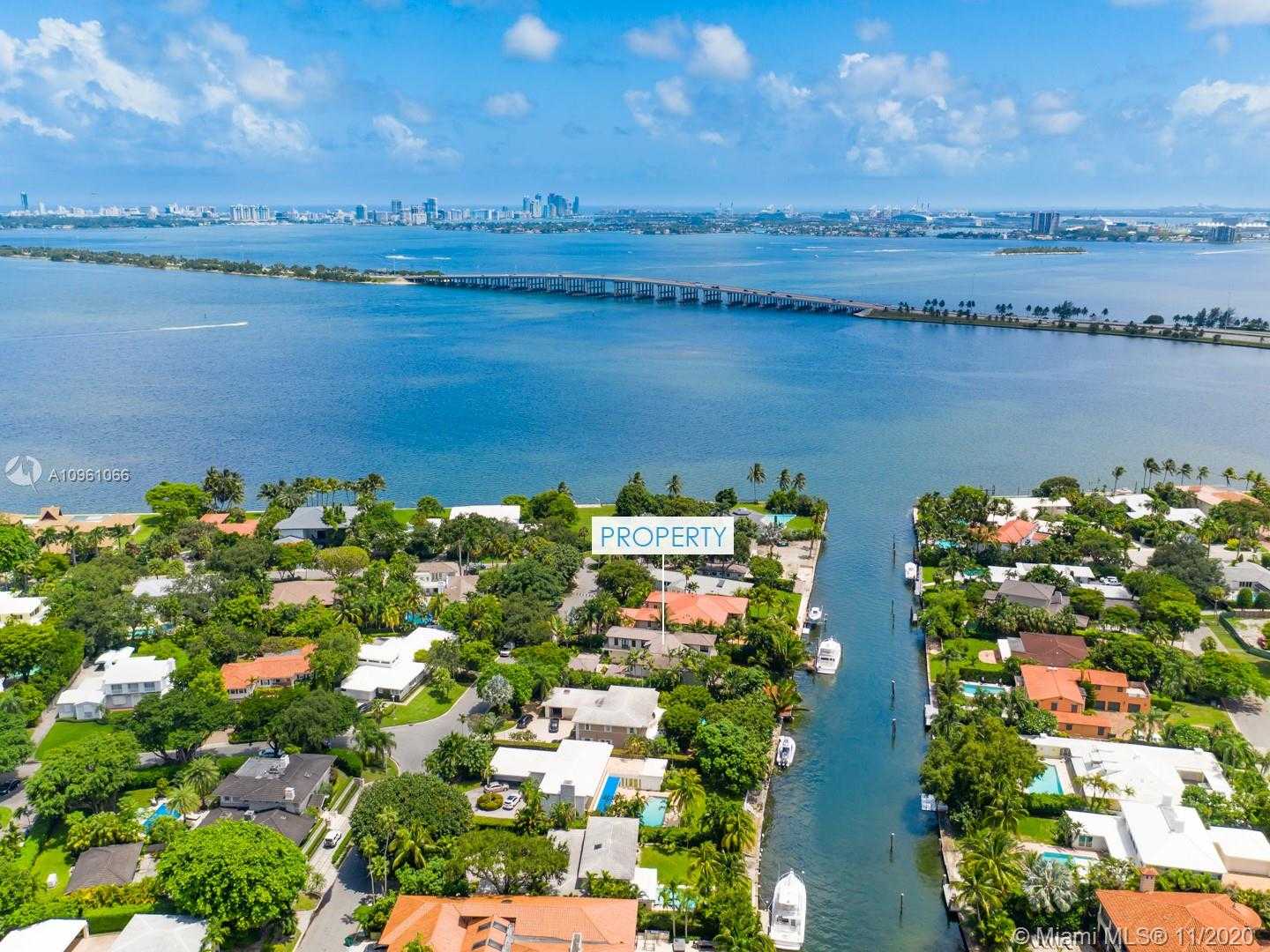 Small Image of 4241 PALM LN, Miami Number 2