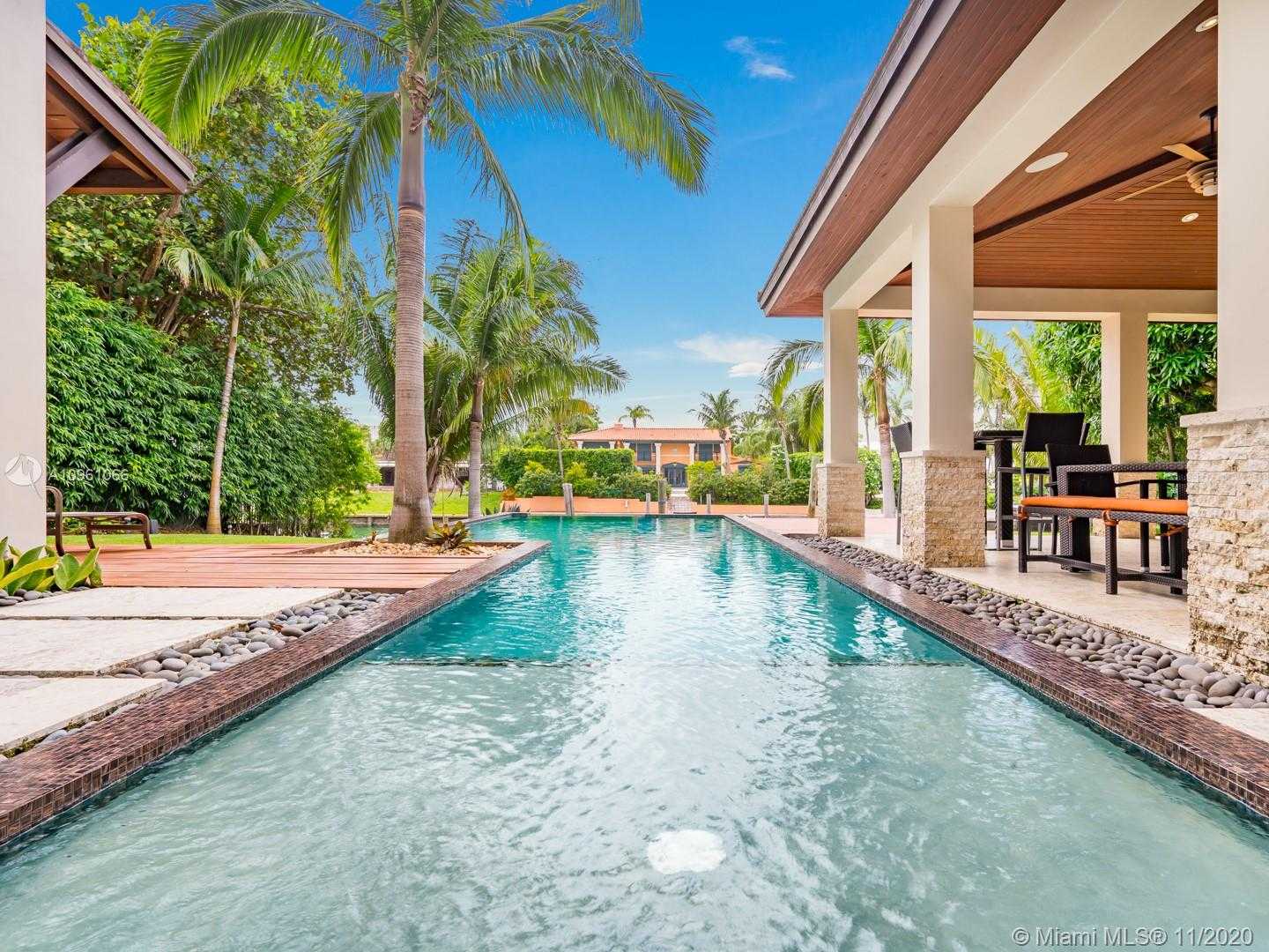 Small Image of 4241 PALM LN, Miami Number 21