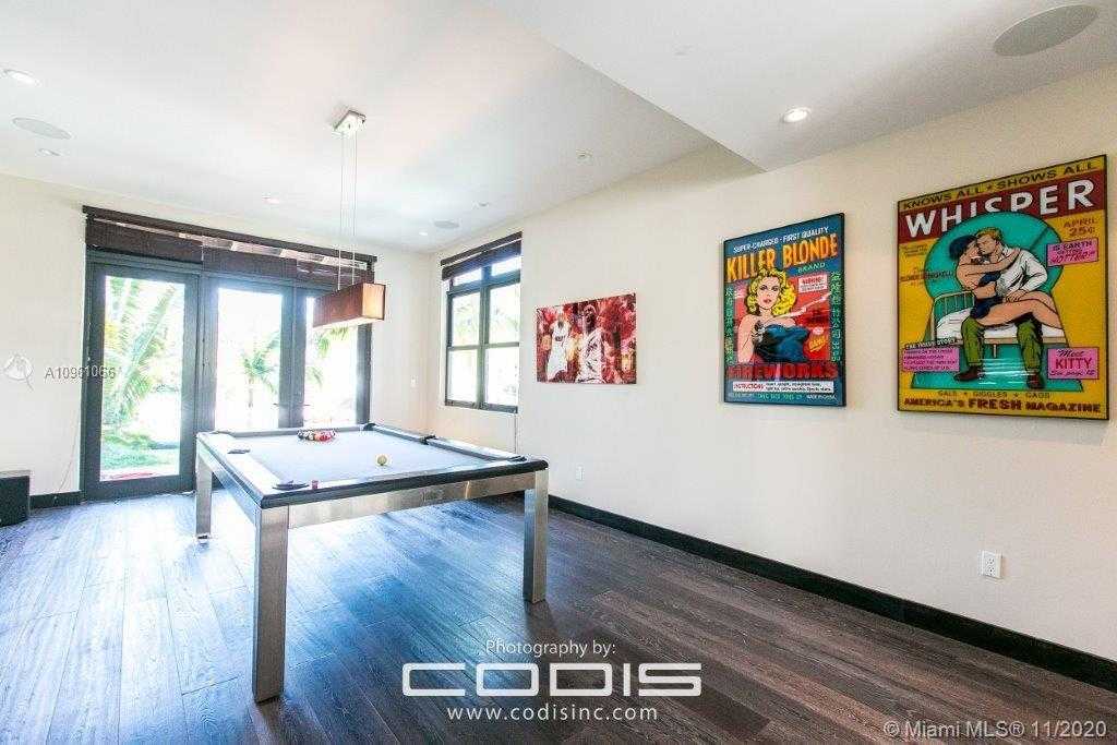 Small Image of 4241 PALM LN, Miami Number 28