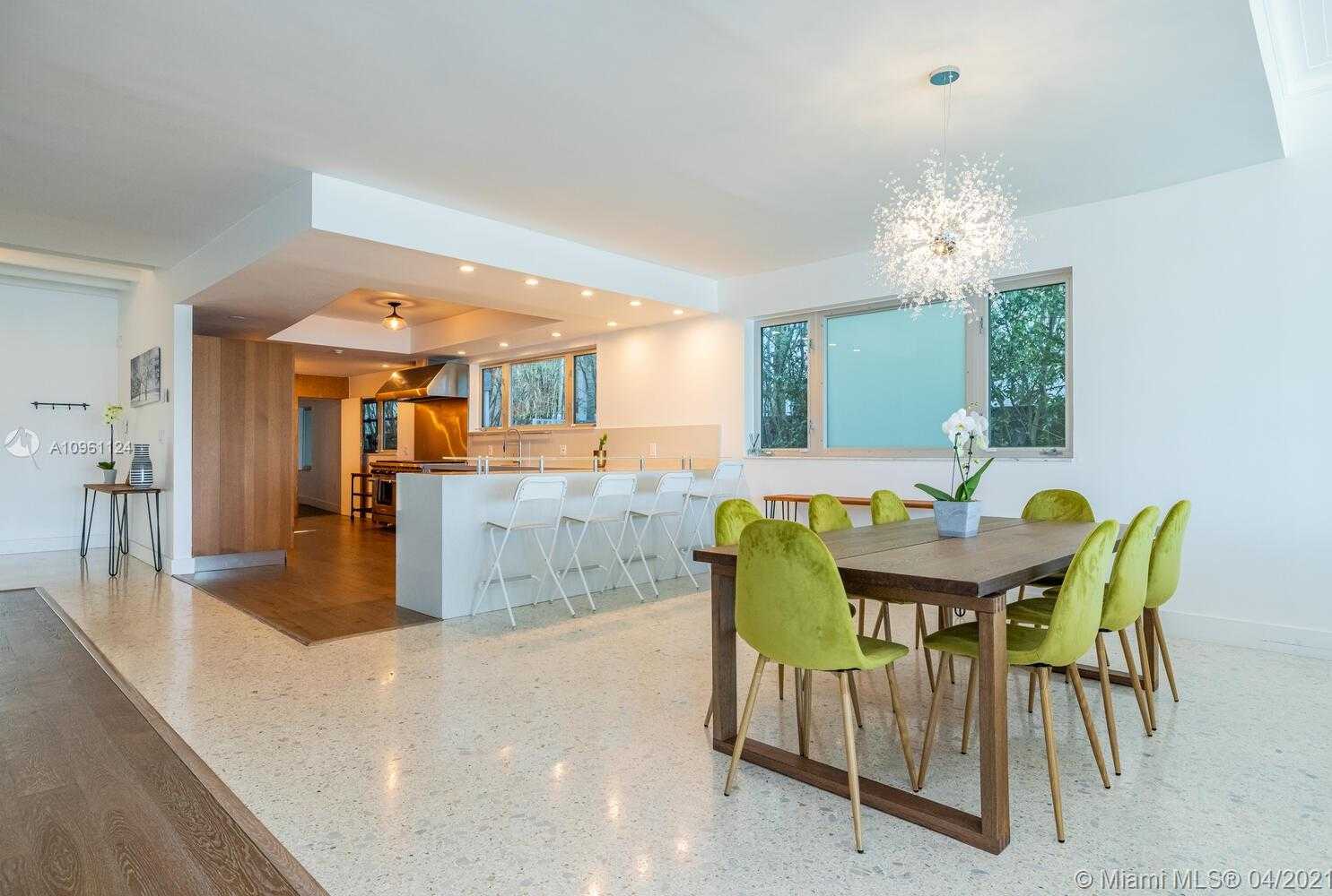 Small Image of 620 WEST DILIDO DR, Miami Beach Number 11