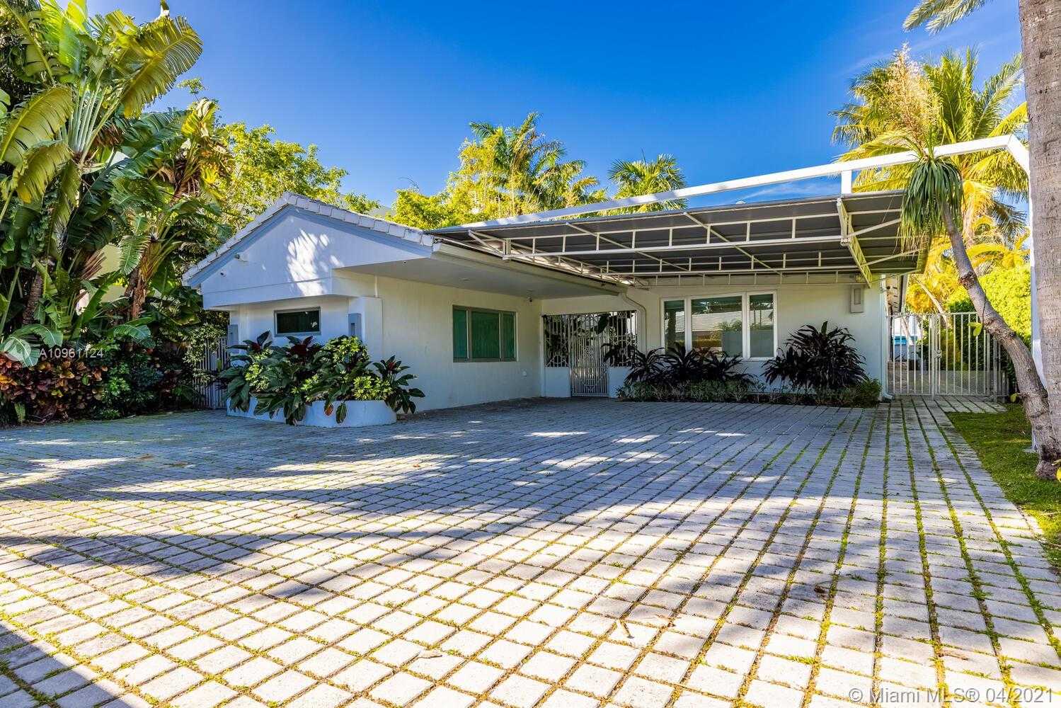 Small Image of 620 WEST DILIDO DR, Miami Beach Number 5