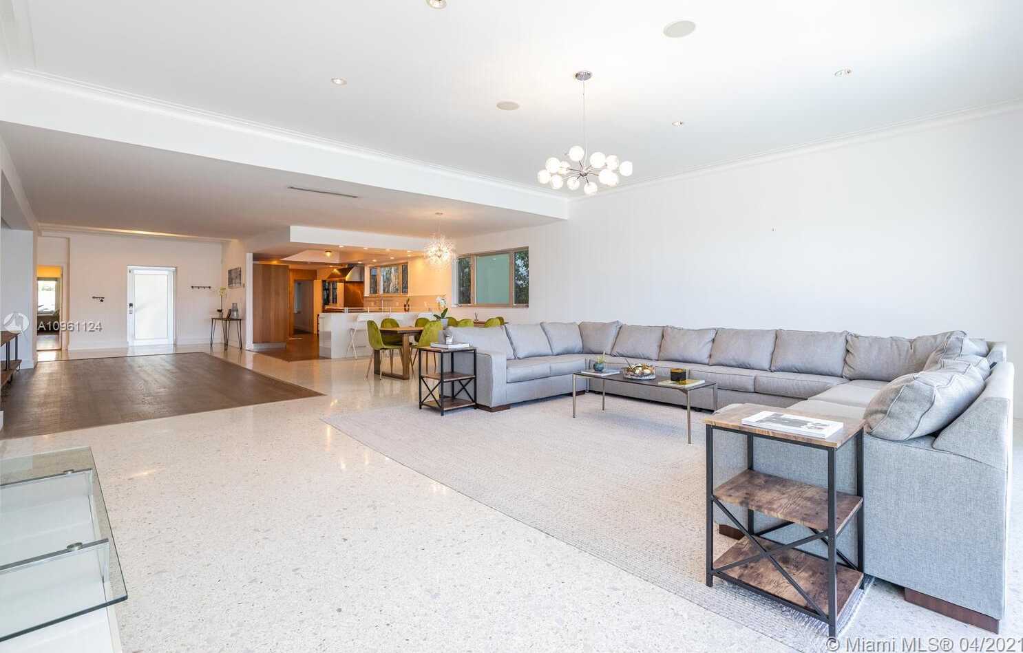 Small Image of 620 WEST DILIDO DR, Miami Beach Number 9