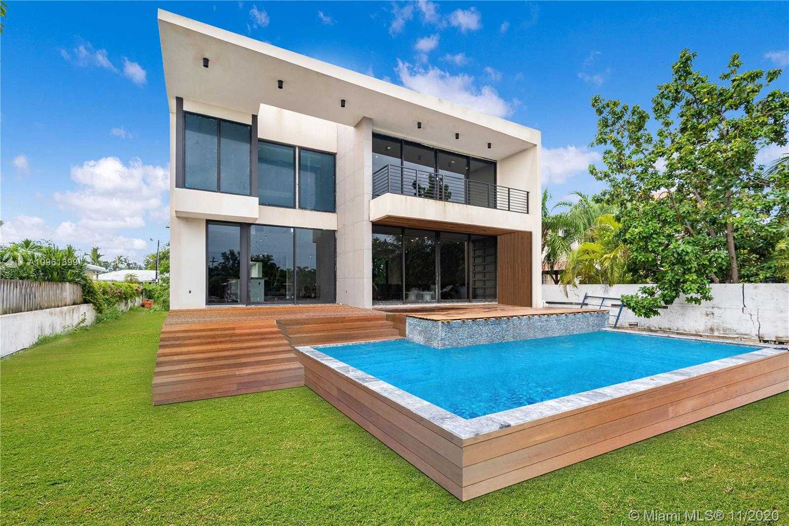 Small Image of 770 SOUTH SHORE DR, Miami Beach Number 3