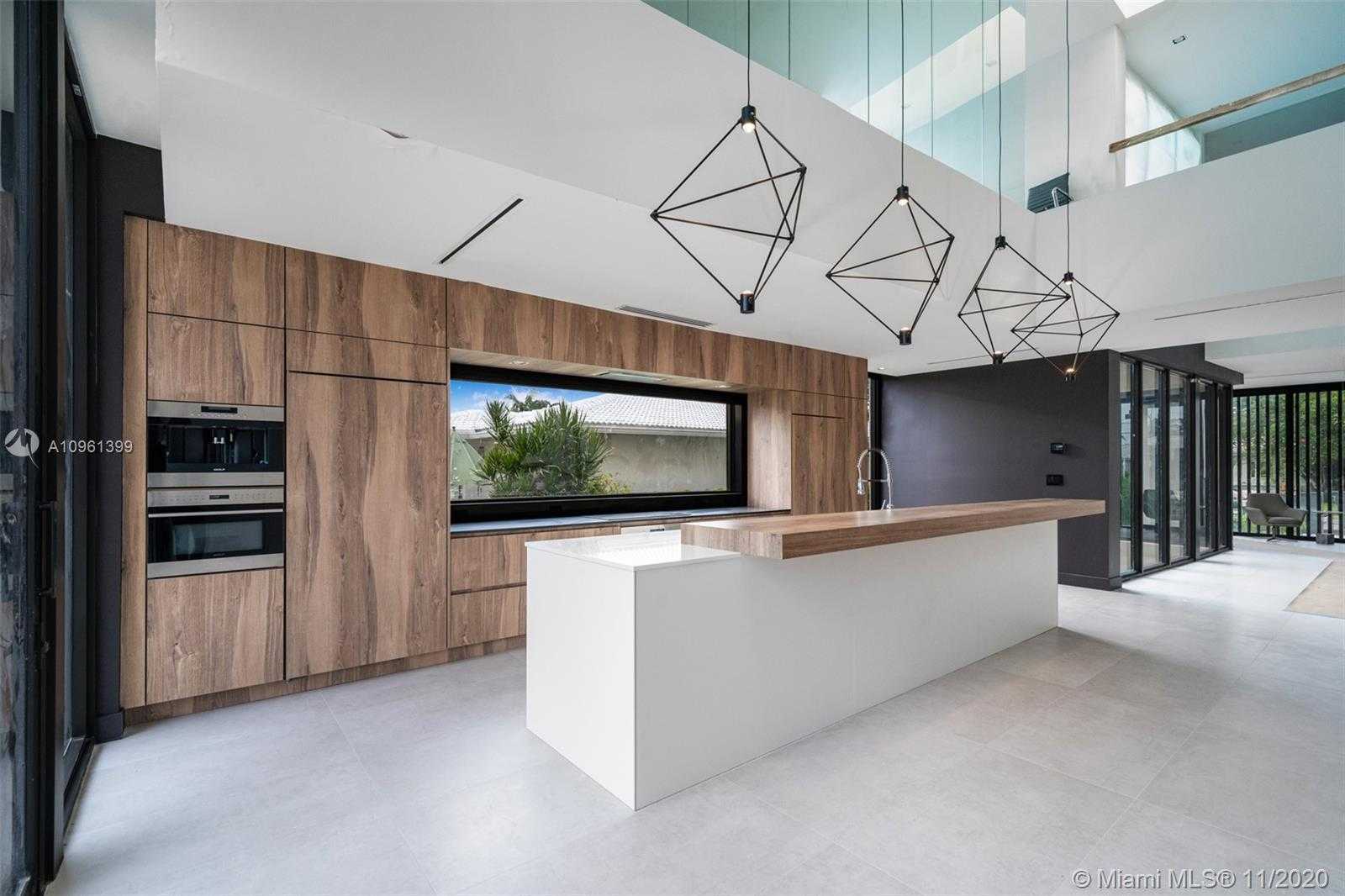 Small Image of 770 SOUTH SHORE DR, Miami Beach Number 5