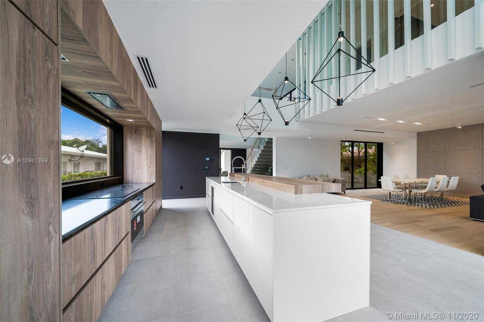 Small Image of 770 SOUTH SHORE DR, Miami Beach Number 6