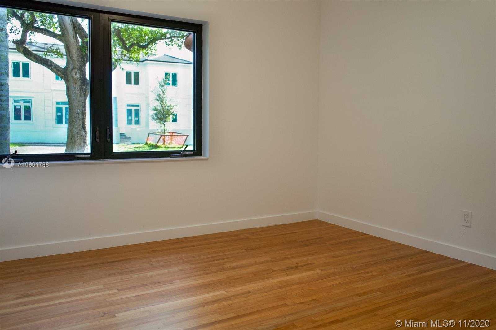 Small Image of 511 SAN JUAN DR #., Coral Gables Number 15