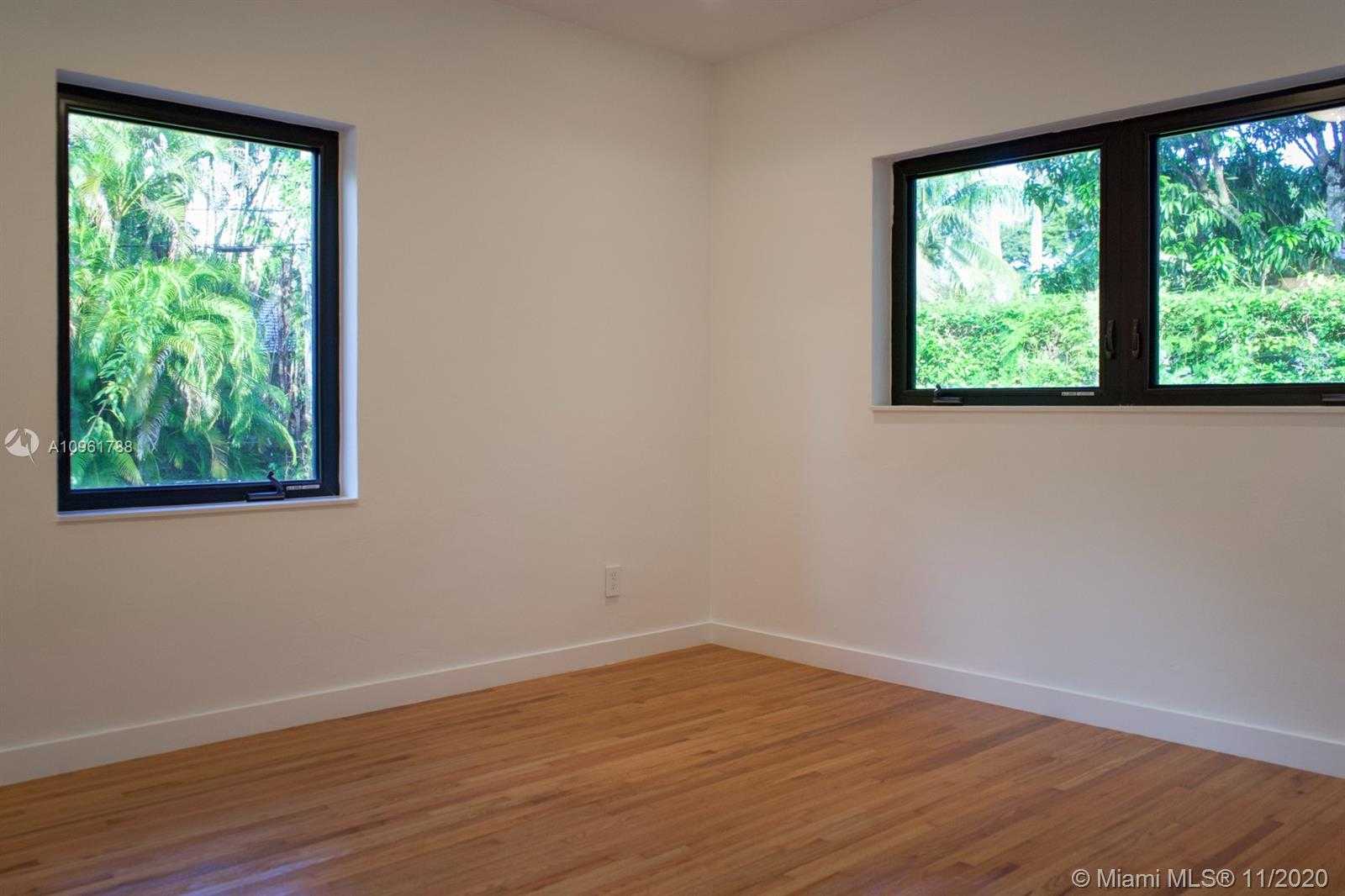 Small Image of 511 SAN JUAN DR #., Coral Gables Number 16