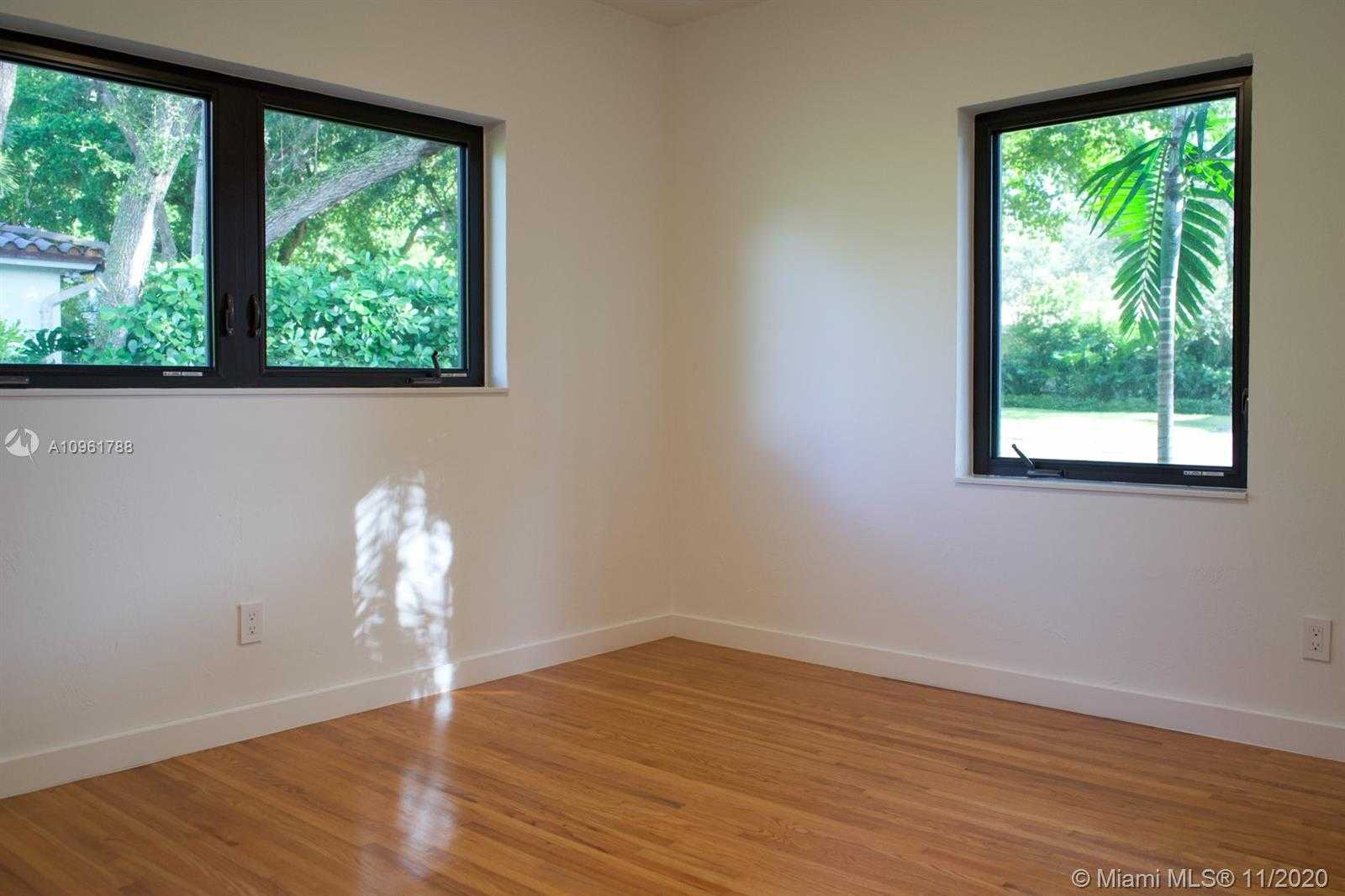 Small Image of 511 SAN JUAN DR #., Coral Gables Number 21