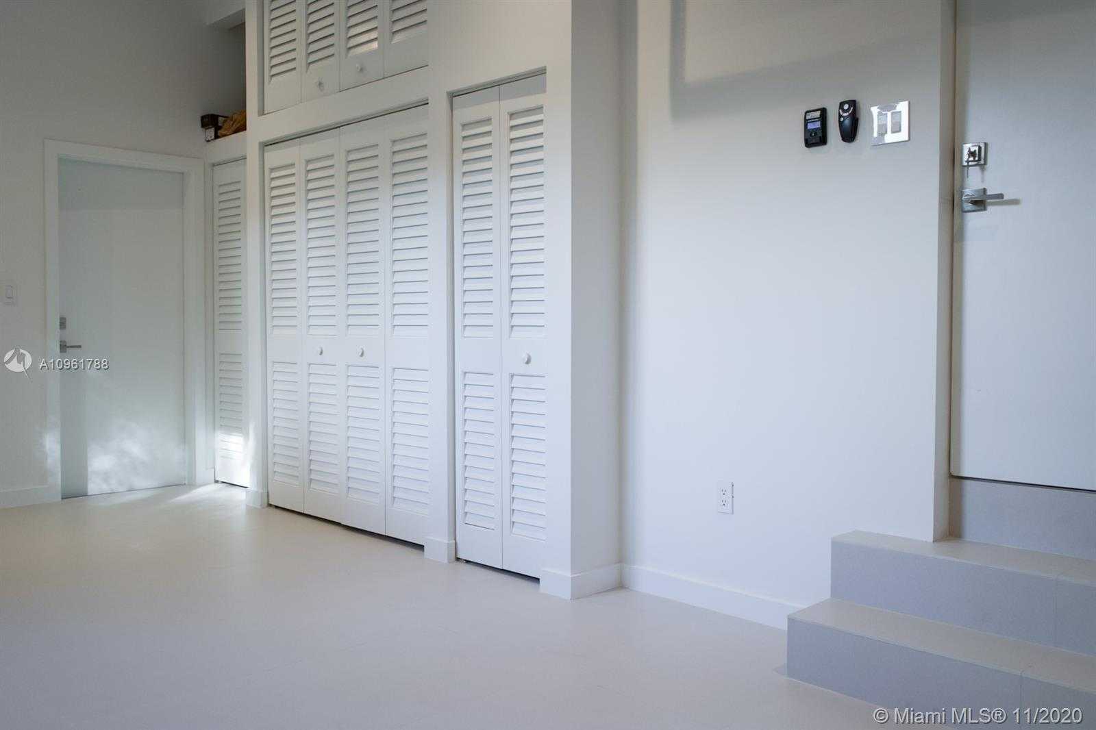 Small Image of 511 SAN JUAN DR #., Coral Gables Number 27