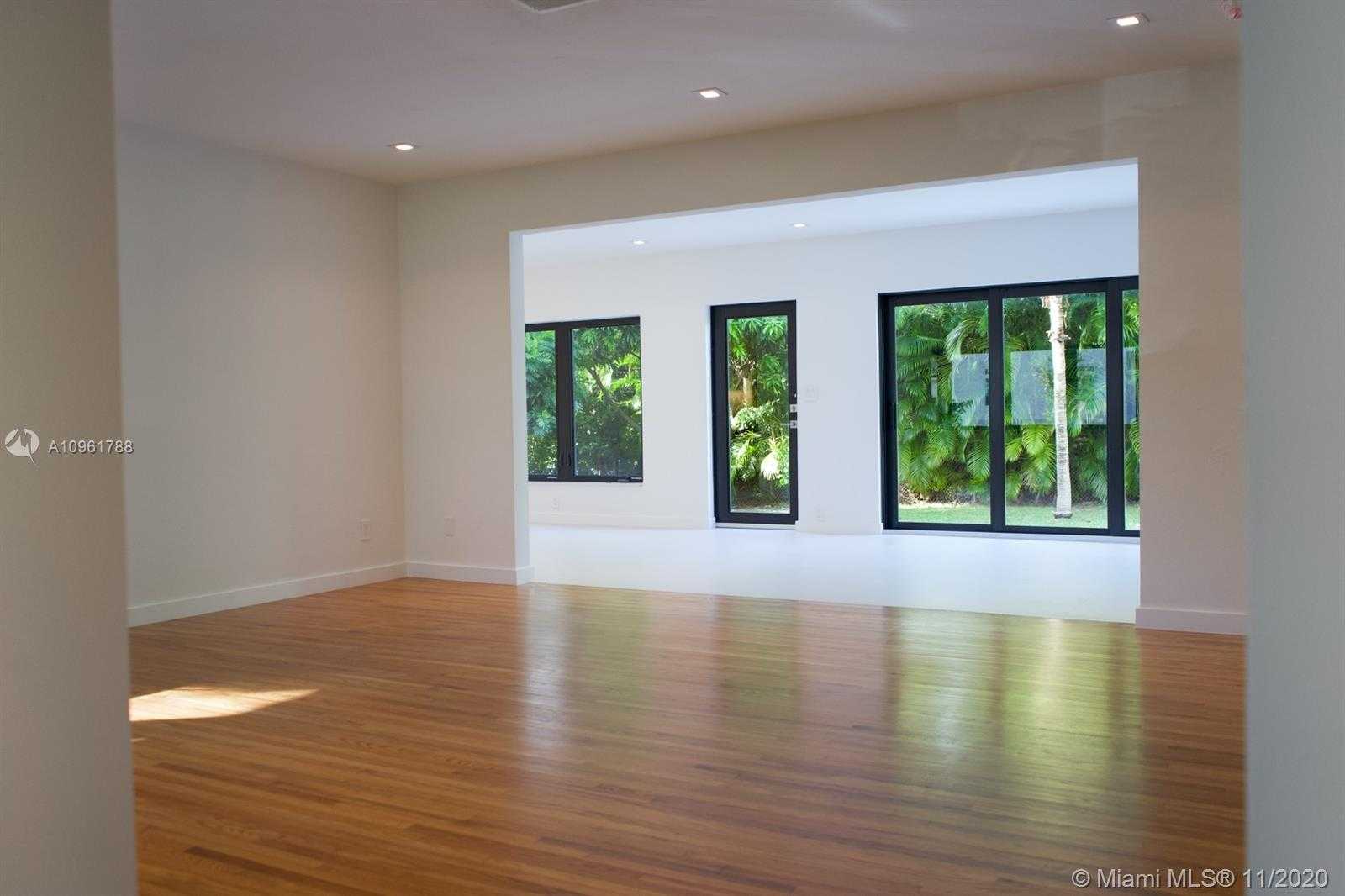 Small Image of 511 SAN JUAN DR #., Coral Gables Number 7