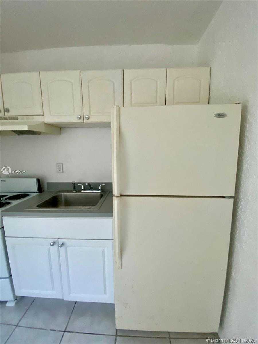 Small Image of 612 NORTH WEST 6TH CT #R, Hallandale Beach Number 10