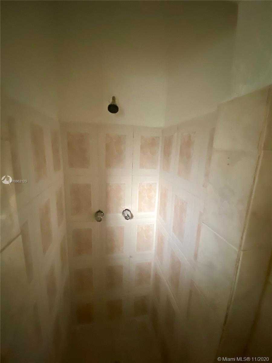Small Image of 612 NORTH WEST 6TH CT #R, Hallandale Beach Number 15