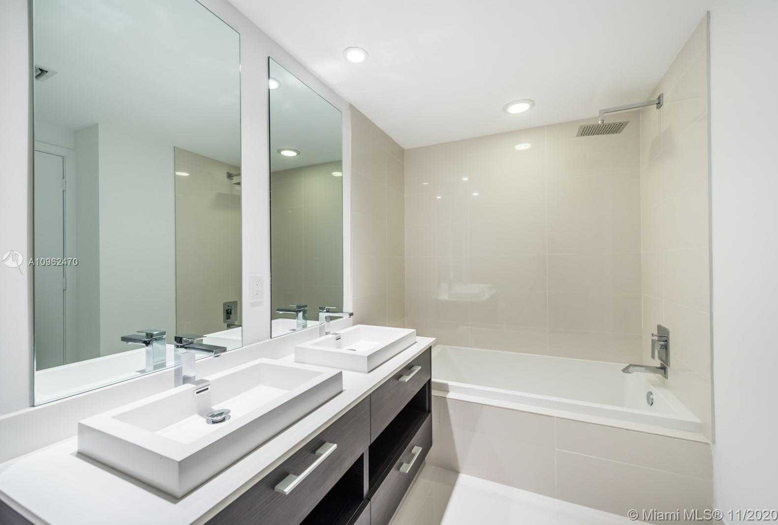 Small Image of 45 SOUTH WEST 9TH ST #2705, Miami Number 17