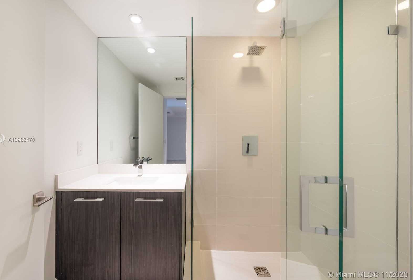 Small Image of 45 SOUTH WEST 9TH ST #2705, Miami Number 19