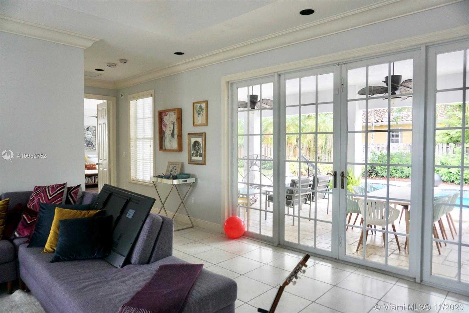 Small Image of 15551 SOUTH WEST 77TH AVE, Palmetto Bay Number 10