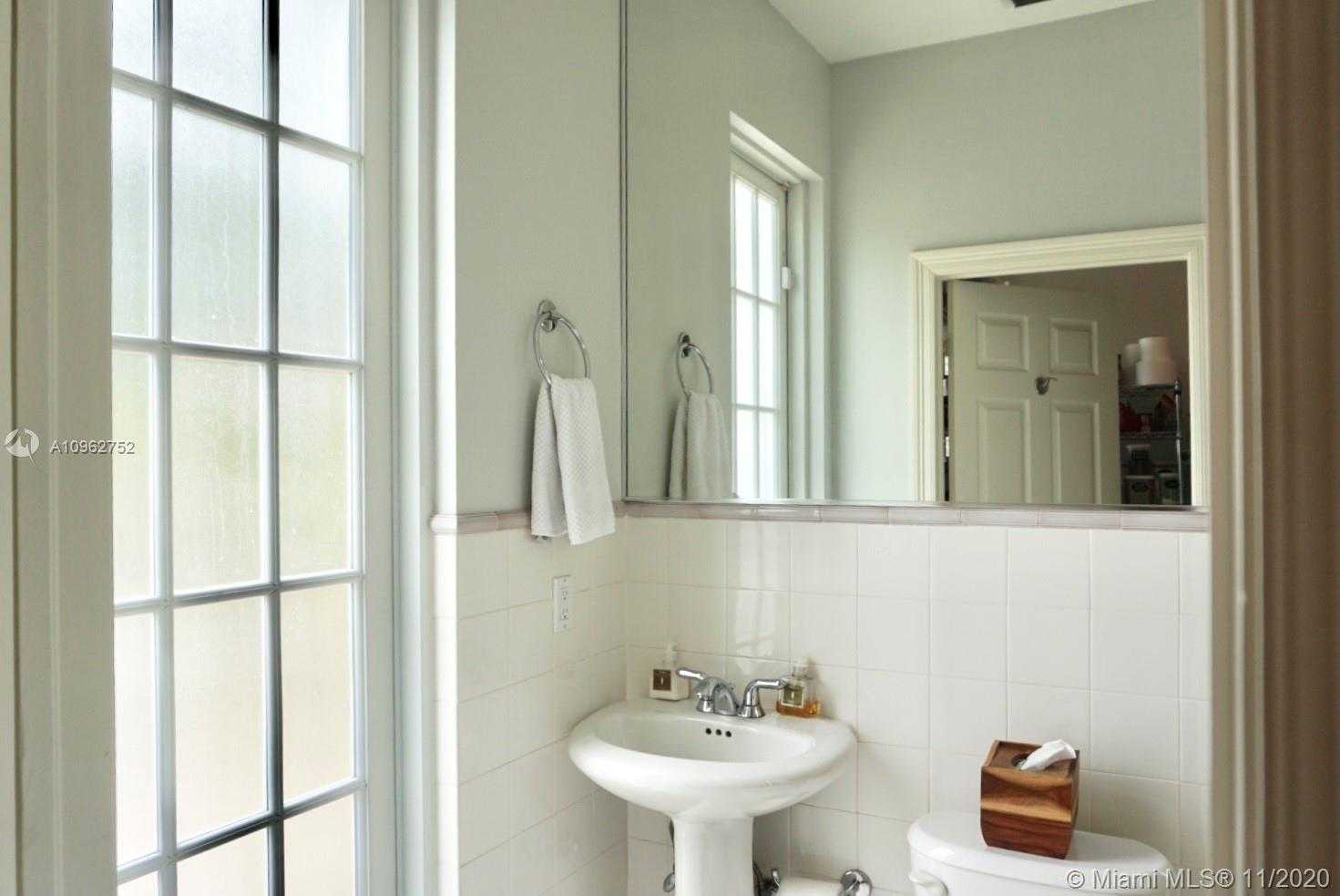 Small Image of 15551 SOUTH WEST 77TH AVE, Palmetto Bay Number 37