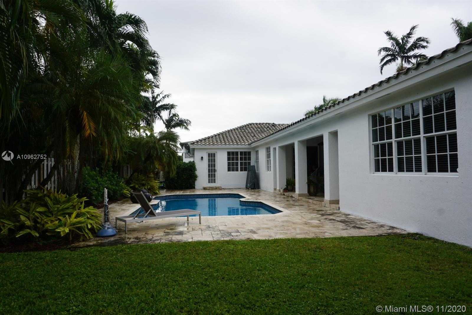 Small Image of 15551 SOUTH WEST 77TH AVE, Palmetto Bay Number 43