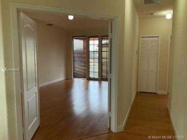 Small Image of 8861 NORTH WEST 184TH ST, Hialeah Number 32