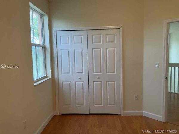 Small Image of 8861 NORTH WEST 184TH ST, Hialeah Number 42