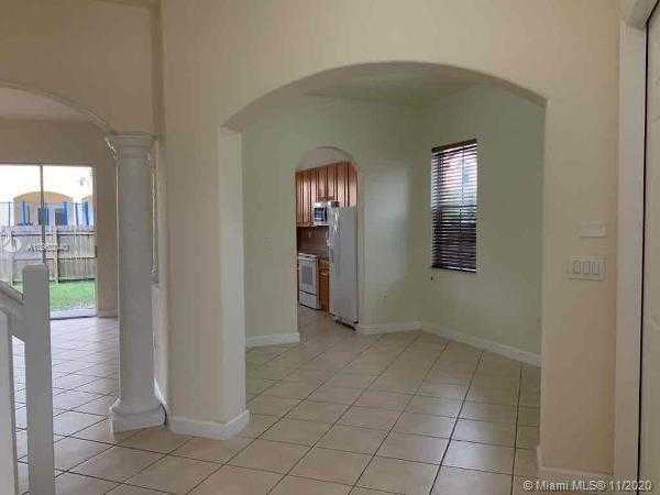 Small Image of 8861 NORTH WEST 184TH ST, Hialeah Number 6