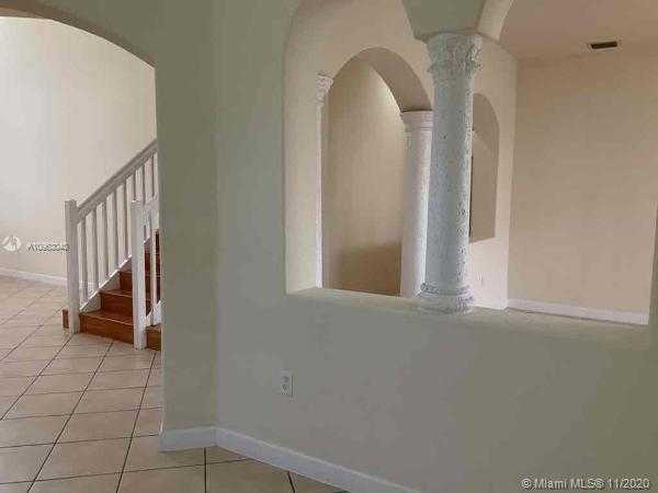 Small Image of 8861 NORTH WEST 184TH ST, Hialeah Number 9