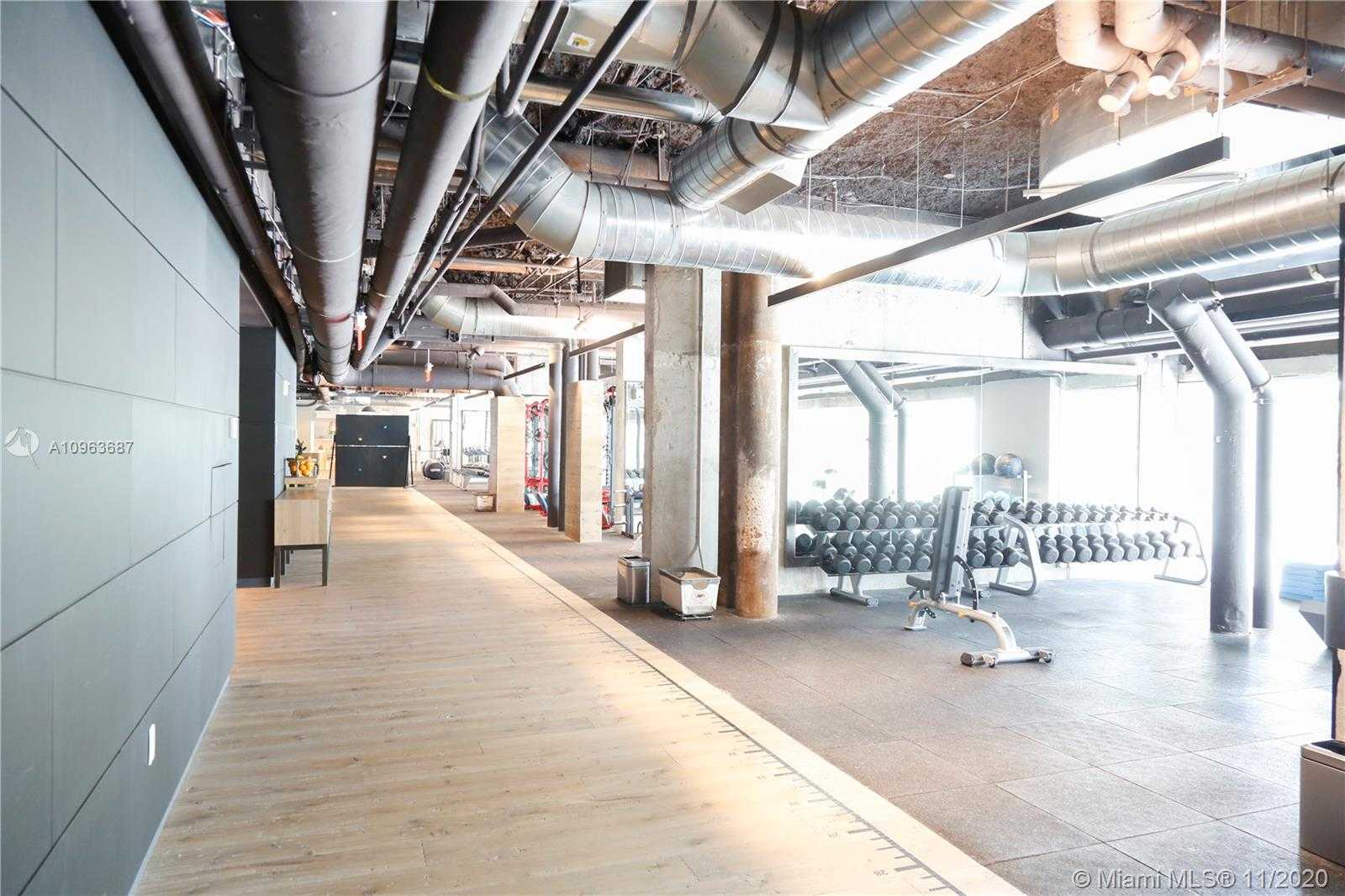 Small Image of 2301 COLLINS AVE #915, Miami Beach Number 15
