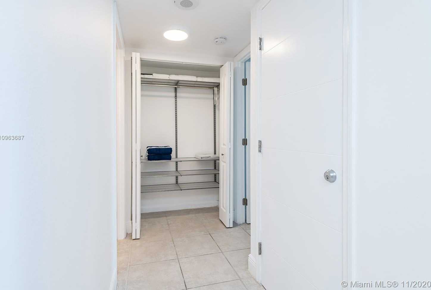 Small Image of 2301 COLLINS AVE #915, Miami Beach Number 20