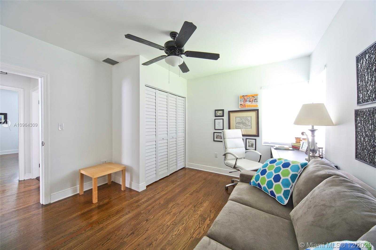 Small Image of 625 ZAMORA AVE, Coral Gables Number 11