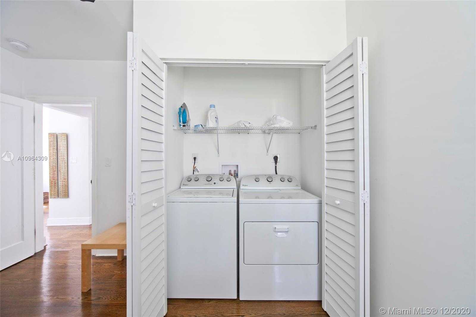 Small Image of 625 ZAMORA AVE, Coral Gables Number 13