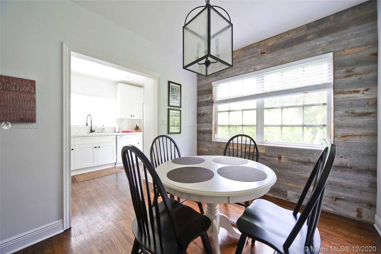 Small Image of 625 ZAMORA AVE, Coral Gables Number 8